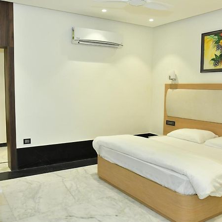Hotel Maharaja Aggarsain Bhawan à Hisār Extérieur photo